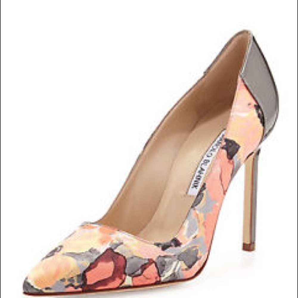 Brand New Manolo Blahnik Coral/Grey Pump